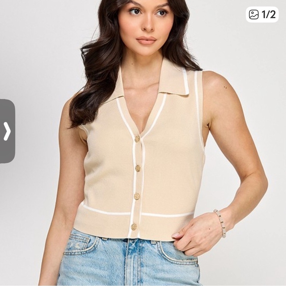 Women's Cream Sleeveless Button-Up Top